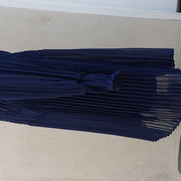 Banana Republic Women's Navy Pleaded Dress -Medium - Picture 8 of 13